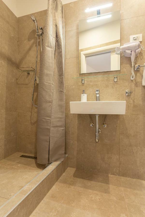 Xboutique Rooms Marinac Шибеник Экстерьер фото